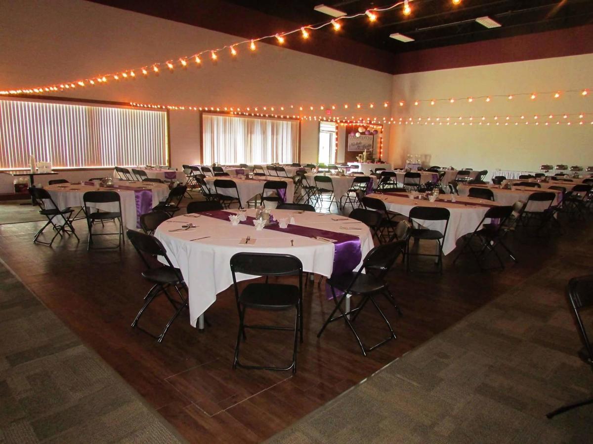 Great American Inn & Suites Devils Lake Exteriör bild