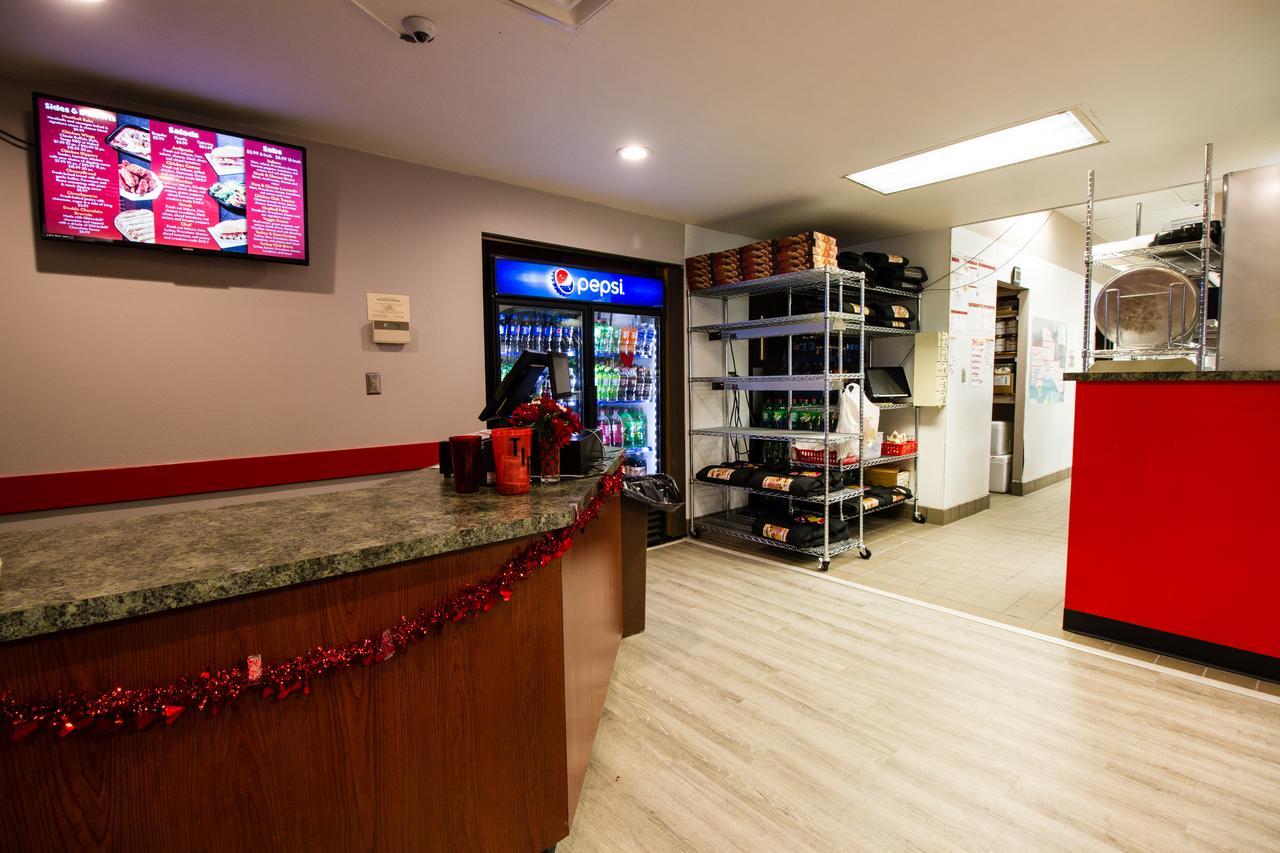 Great American Inn & Suites Devils Lake Exteriör bild